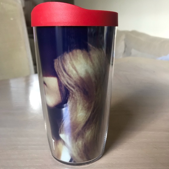 *NEW* TAYLOR SWIFT Red Tervis Tumbler - Picture 4 of 7